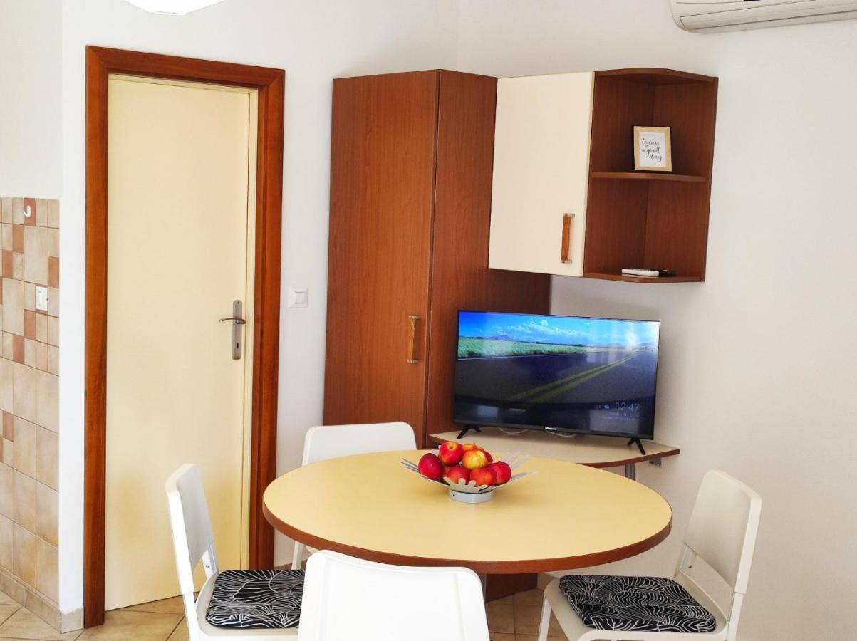 Rose Apartment *
